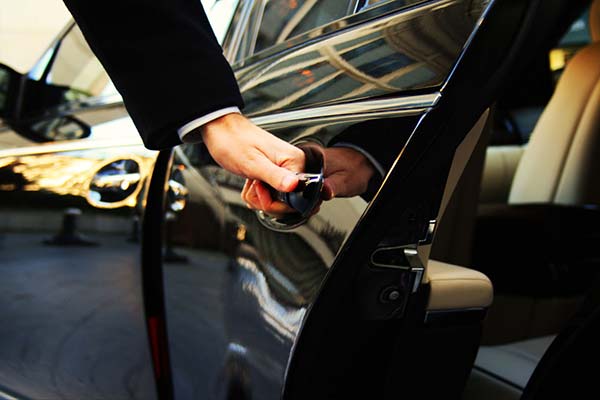 Luxury Black Car Service in Long Island