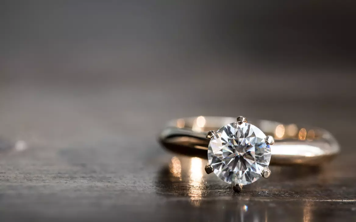 Finding the Perfect Engagement Ring in Toronto: A Modern Guide to Love and Luxury