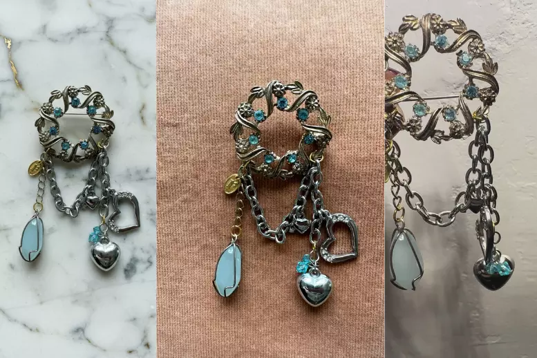 Blues Wreath Charm Brooch – A Vintage-Inspired Statement with Blue Elegance