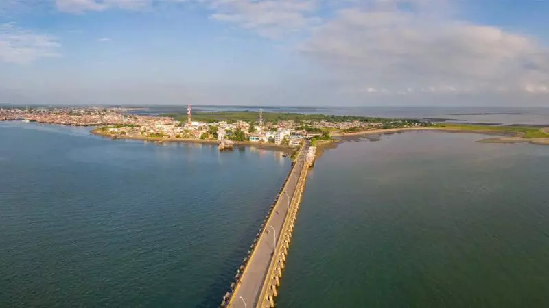 Alaska Airlines Los Angeles Airport Terminal – A Complete Traveler’s Experience at LAX