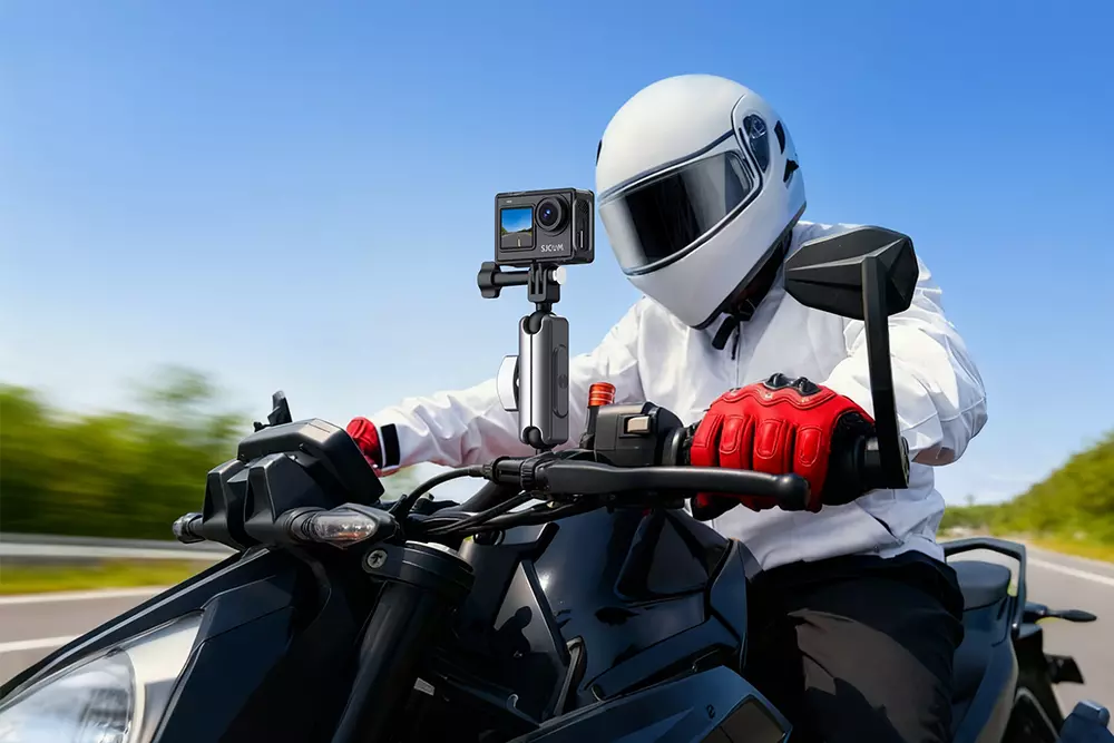 Motorcycle Action Camera vs Dash Cam: What’s Better for Riders