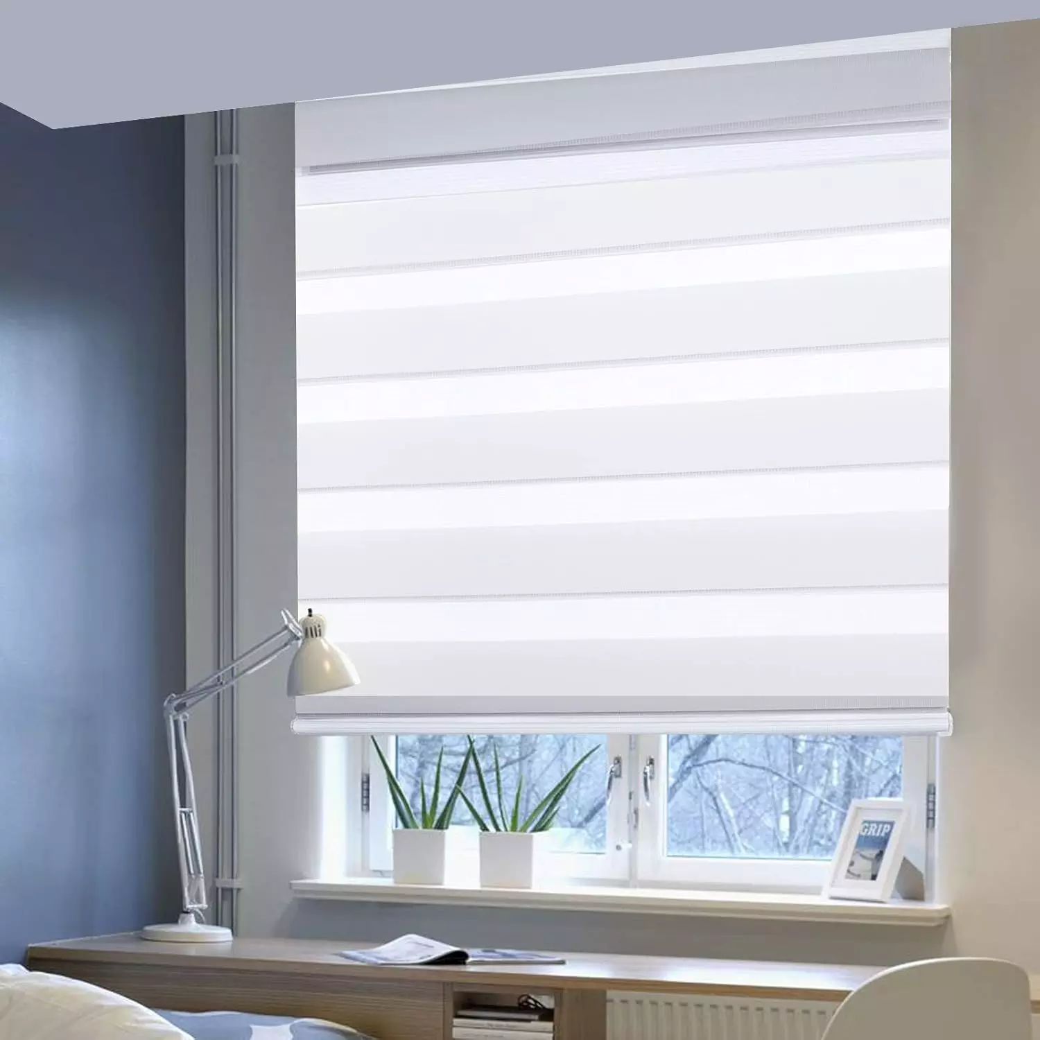 Roller Blinds in Qatar for Living Room – The Perfect Blend of Style and Functionality