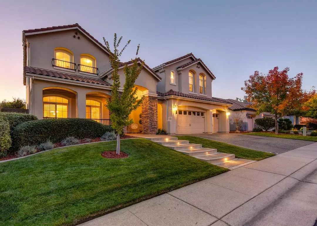 Mansion Builders Austin TX: How a Big Home Comes Together