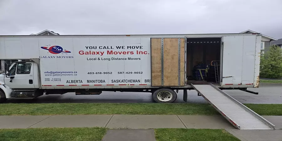 How Do You Choose The Right Moving Company for a Commercial Move?