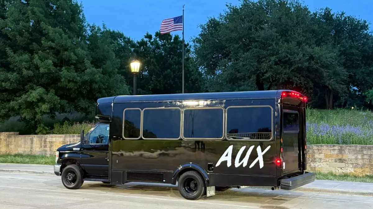 Why Groups Are Rushing to Book This Party Bus in Dallas Texas
