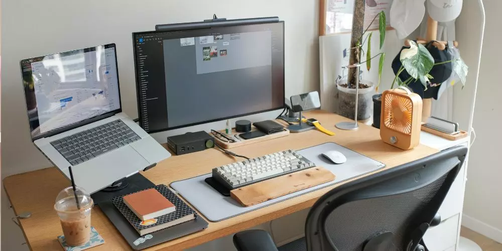 How to Choose the Perfect Corner Desk for Productivity and Comfort