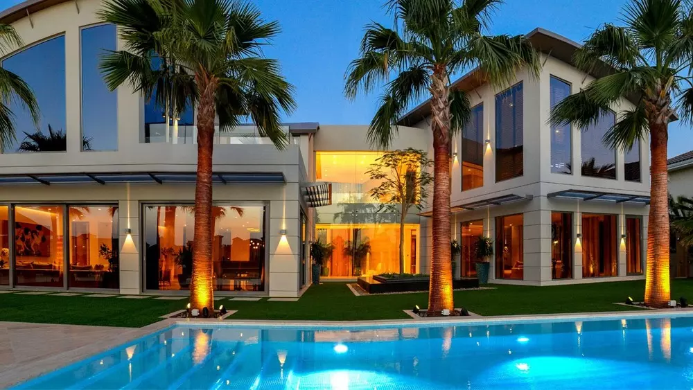 Why Dubai Villa Prices Are Outpacing Apartments in 2026