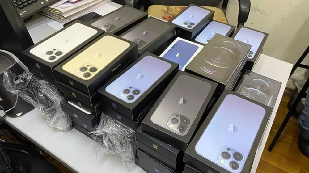 Discovering the Modern Charm of a Speakeasy Bar: Where Vintage Vibe Meets Tech-Savvy Style