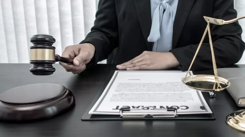 How a Criminal Lawyer in Bangladesh Defends Your Rights