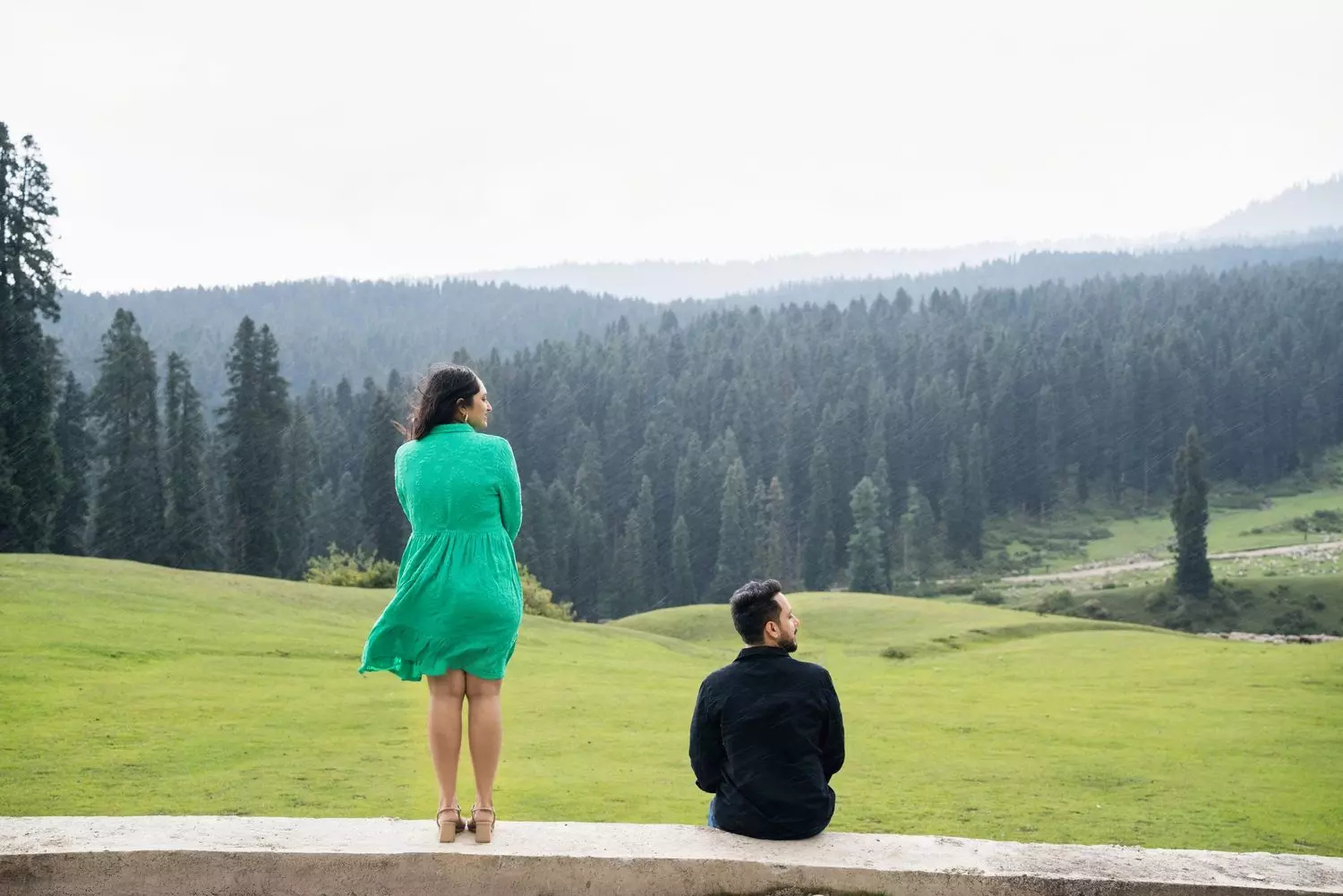 Honeymoon Packages in Kashmir: A Love Story in Heaven