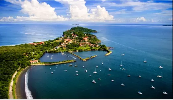 Flight to Costa Rica: Your Gateway to the Land of Pura Vida