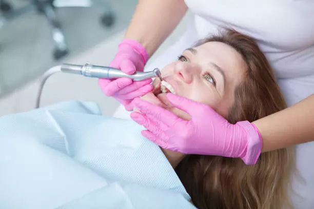 How Teeth Scaling and Polishing Help Keep Your Smile Healthy and Bright