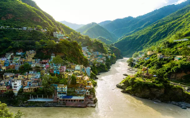 Explore the Eastern Himalayas with Arunachal Pradesh Tour Packages