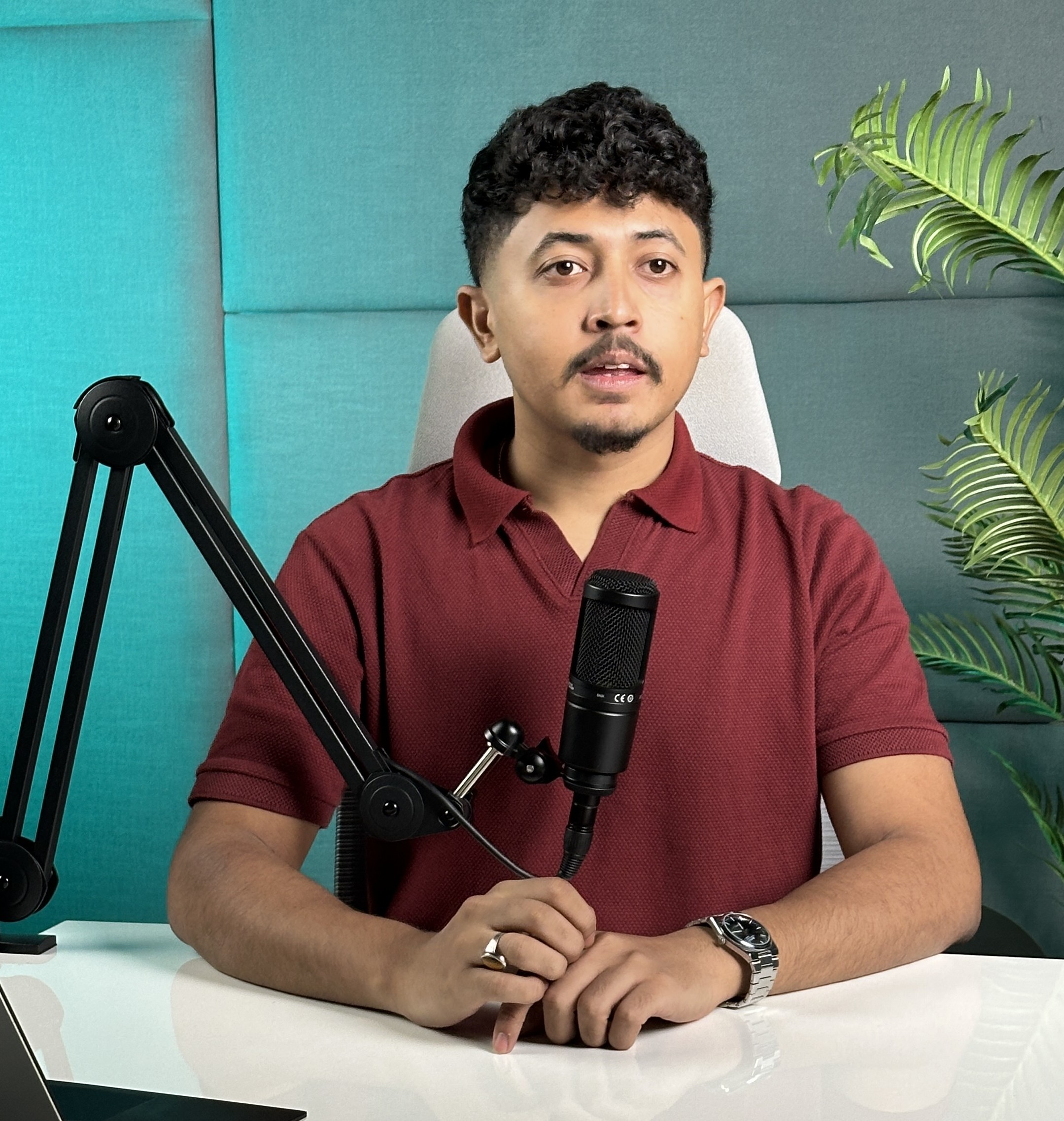 What Are Micro-Podcasts and How Can Studios Help Me Start One?