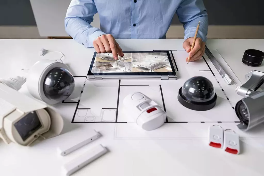 Commercial vs. Home Security Systems