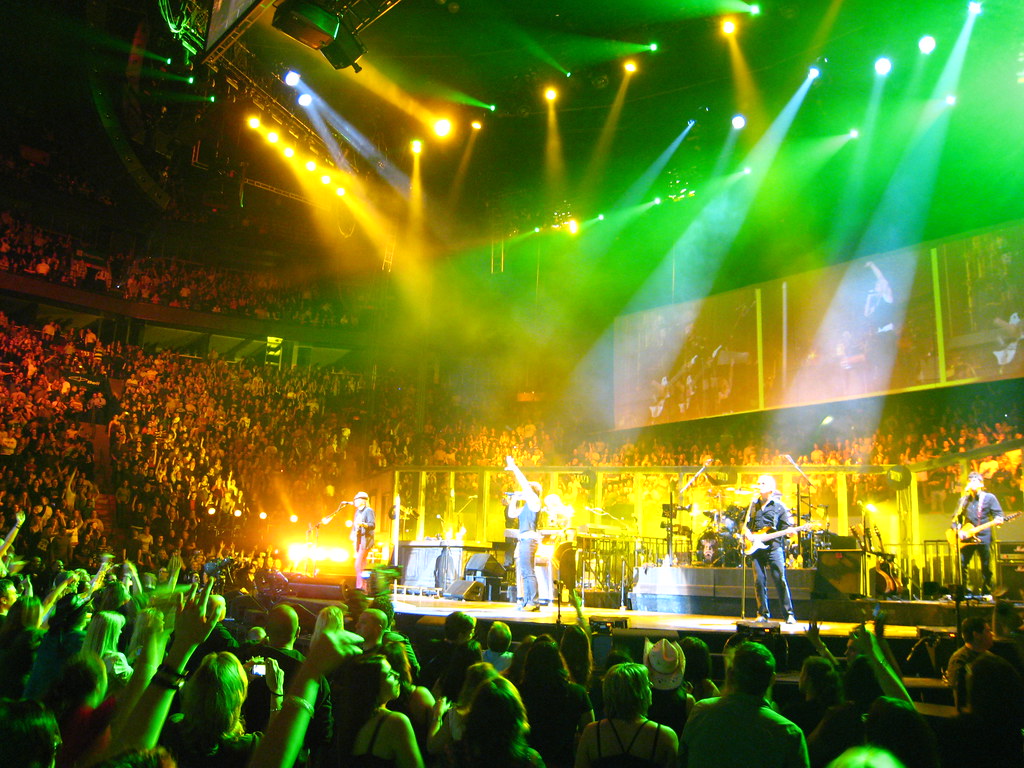 The Ultimate Guide to Setting Up a Concert Stage