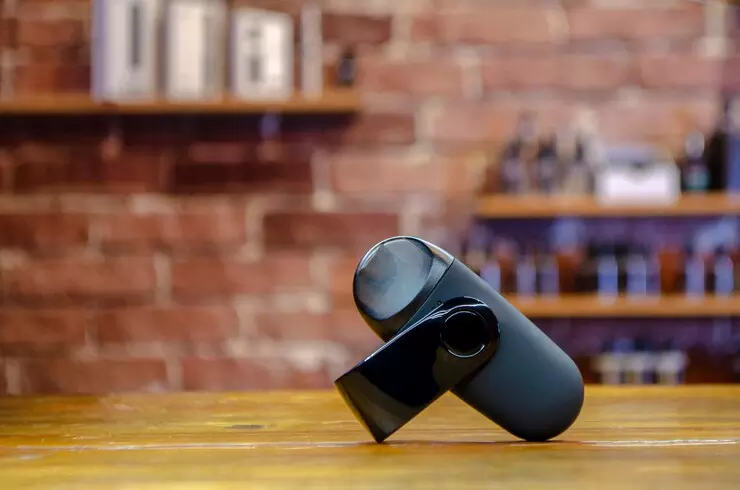 Modern Automatic Salt and Pepper Mill for Home Chefs