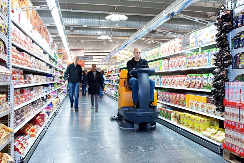 How to Handle Store Cleaning Emergencies Quickly and Effectively