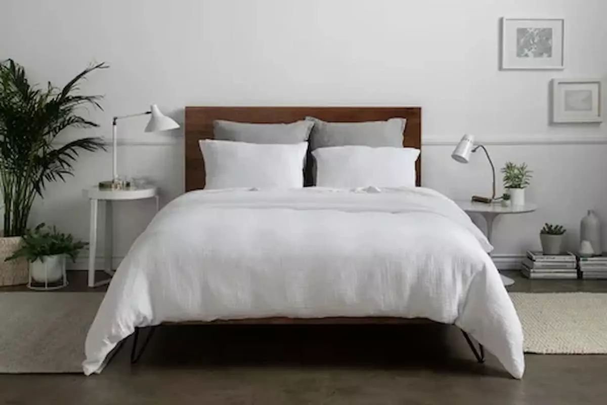 How To Maintain And Care For Luxury Bed Linens Easily