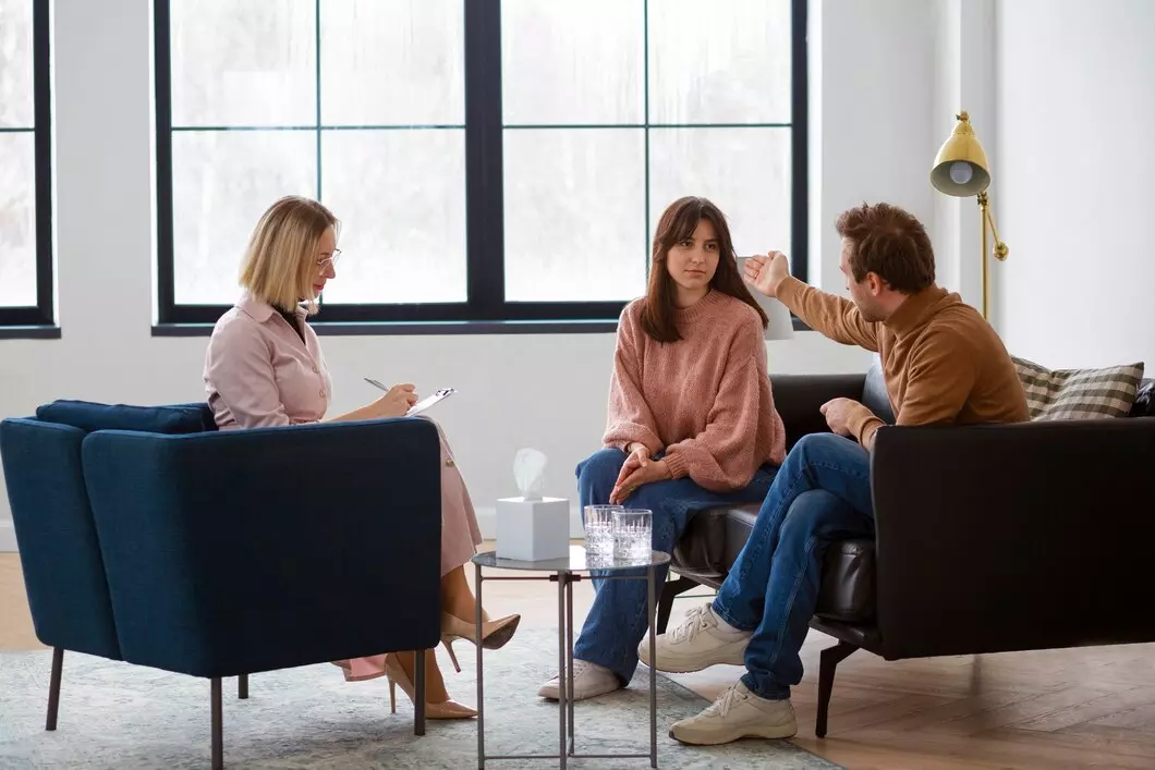 The Role of a Couple Counselor: What to Expect in Your Sessions