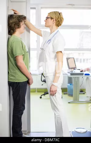 Redefining International Medicine Supply with Digital Efficiency