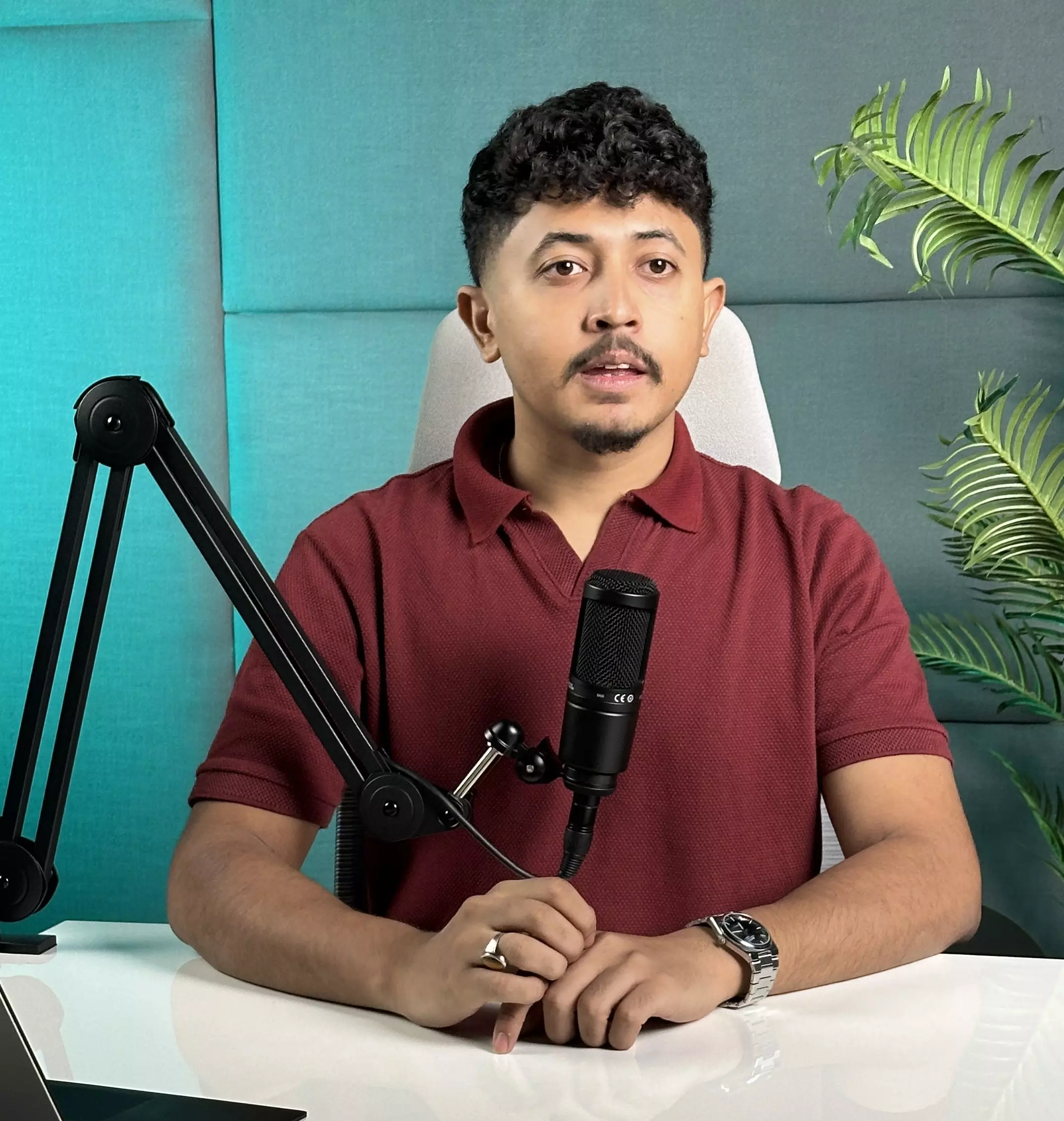 What Are Micro-Podcasts and How Can Studios Help Me Start One?