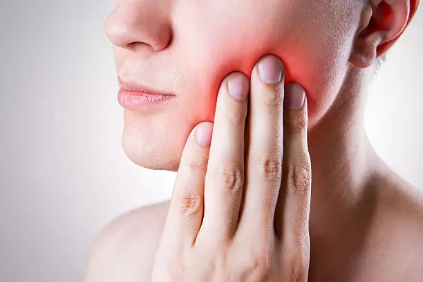 7 Reasons for Tooth Sensitivity Explained by the Best Dentist in Deira!