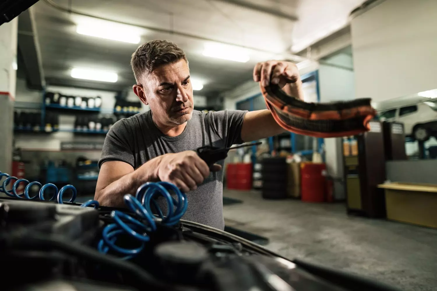 Why Choosing a Professional Garage in Al Quoz Dubai Matters for Reliable Car Repairs