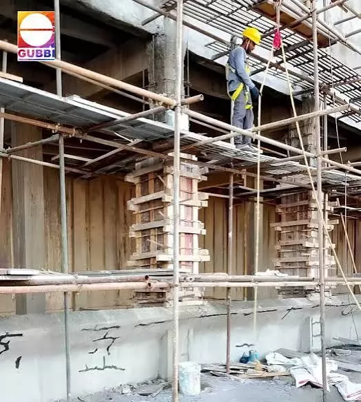 Column Jacketing Methods for Damaged RCC Columns
