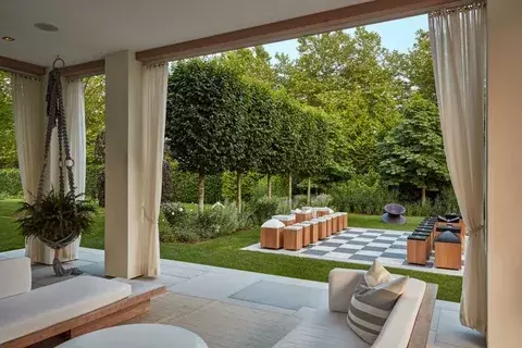 Best Ways to Enclose a Patio for Comfort and Style