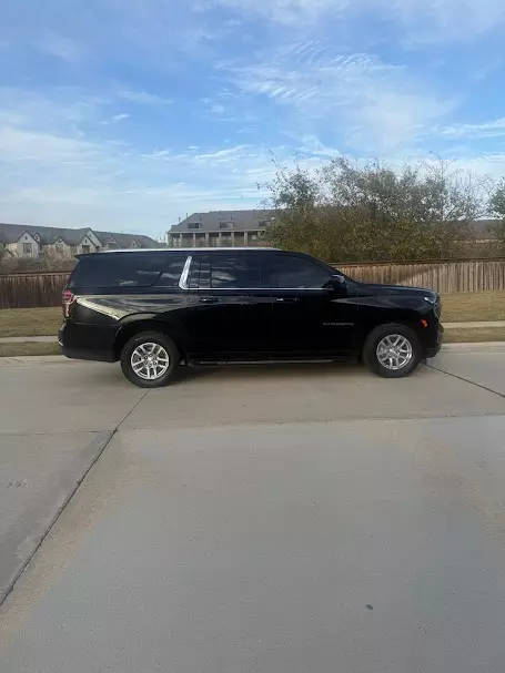 Experience Premium Rides with Aux Taxi Service in Dallas