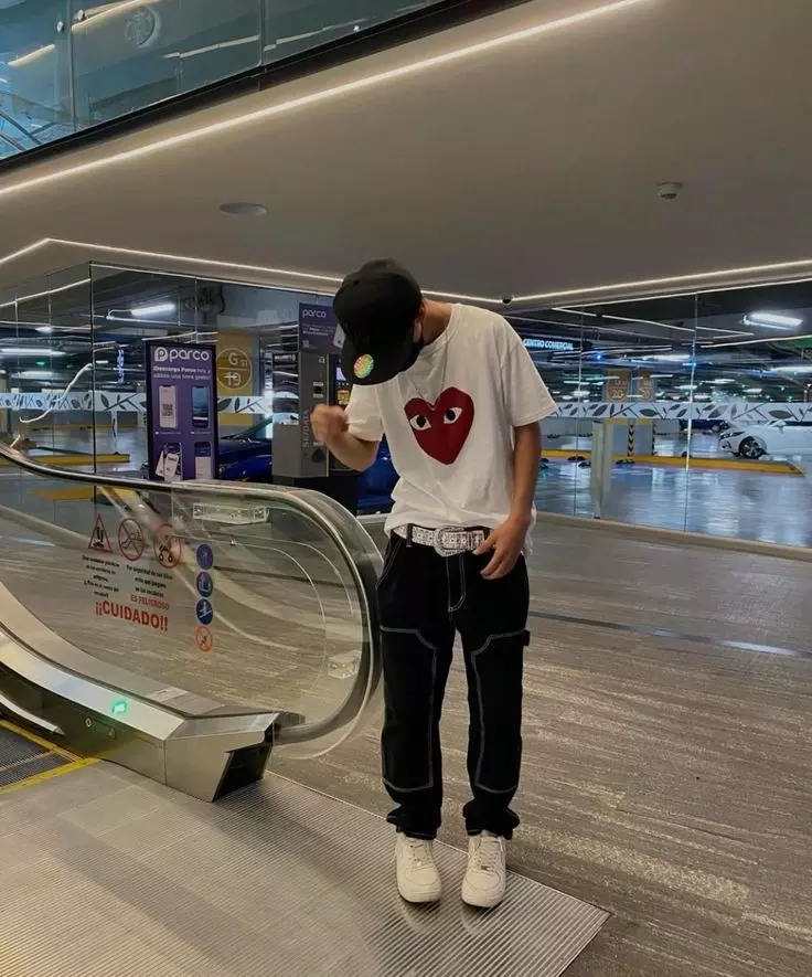 Iconic CDG T-Shirt Designs And Their Cultural Meaning