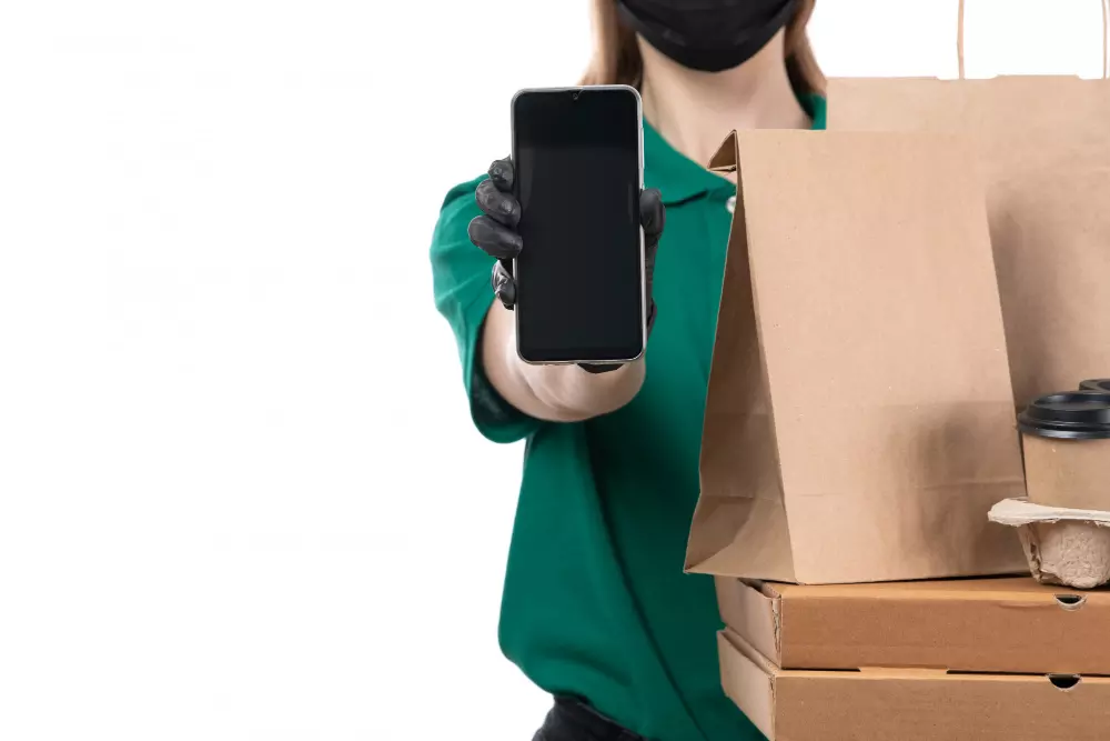 7 Essential Features Your Courier Delivery App Must Have to Dominate the Market