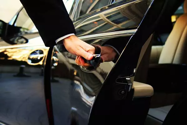 Luxury Black Car Service in Long Island
