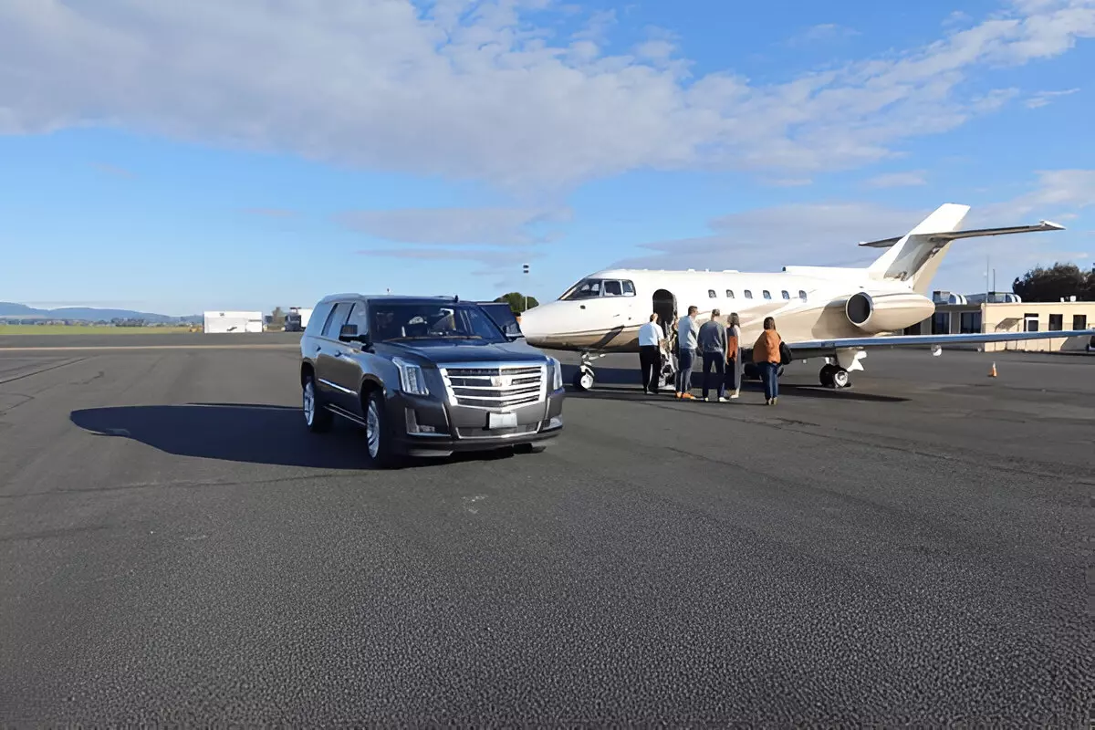 Airport Limo Boston | VIP Logan Transfers & Car Service