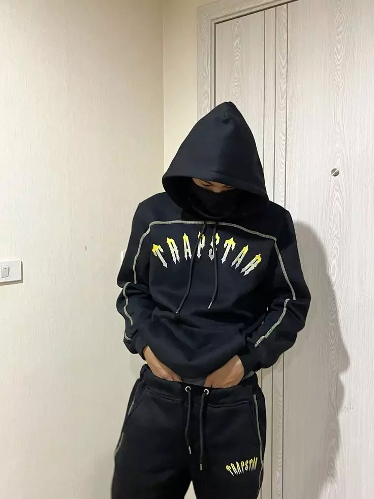 Trapstar Hoodie – Stylish Streetwear for A Modern Look