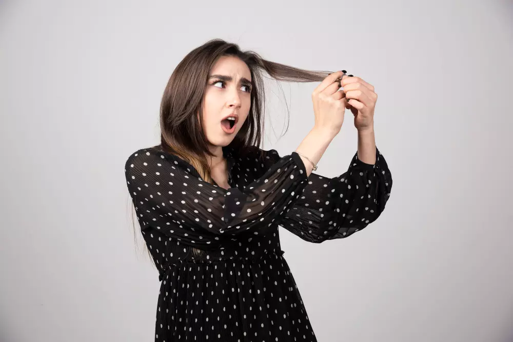 8 Simple Tips to Prevent Split Ends Naturally