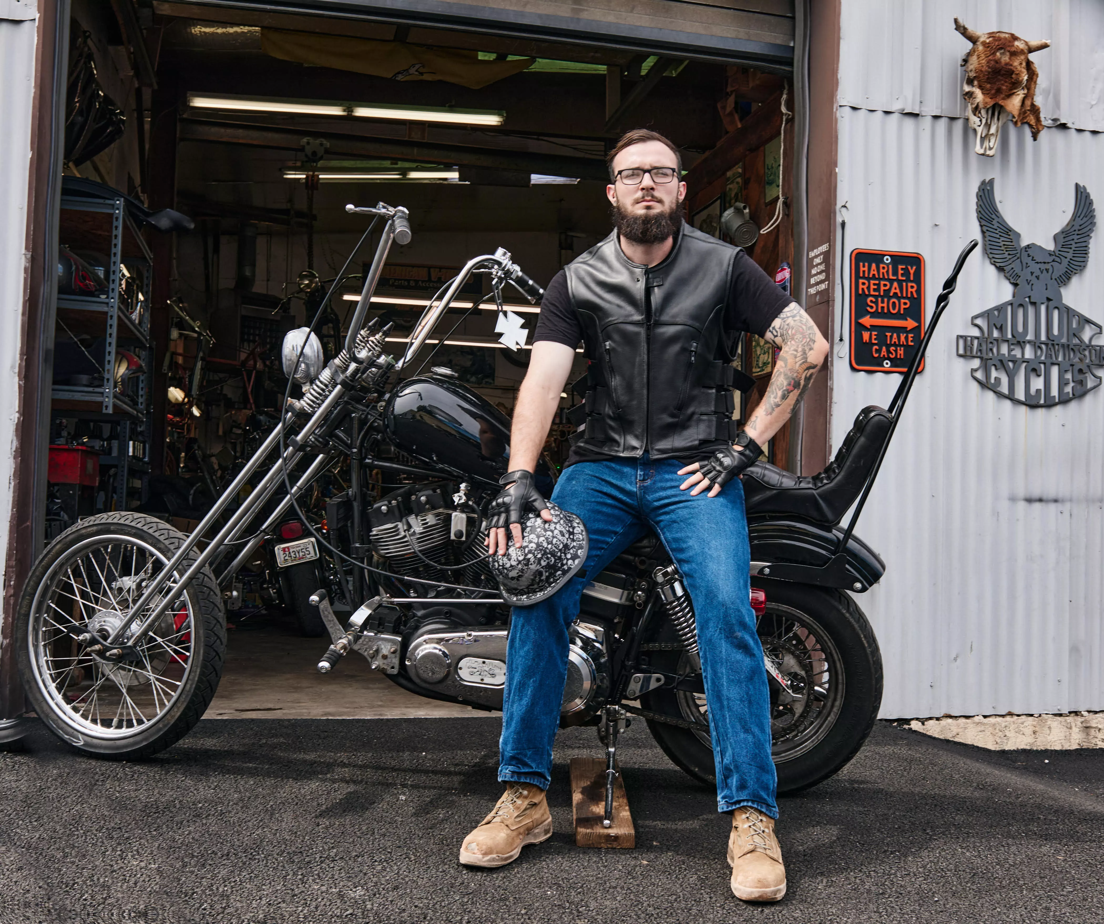 Why Leather Vests Are the Comeback Kings of Men’s Fashion in 2025