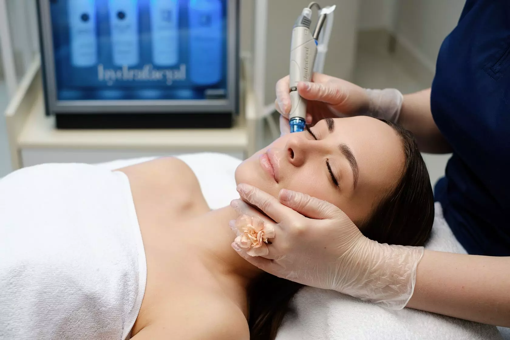 Hydrafacial Riyadh for Anti-Aging and Skin Rejuvenation