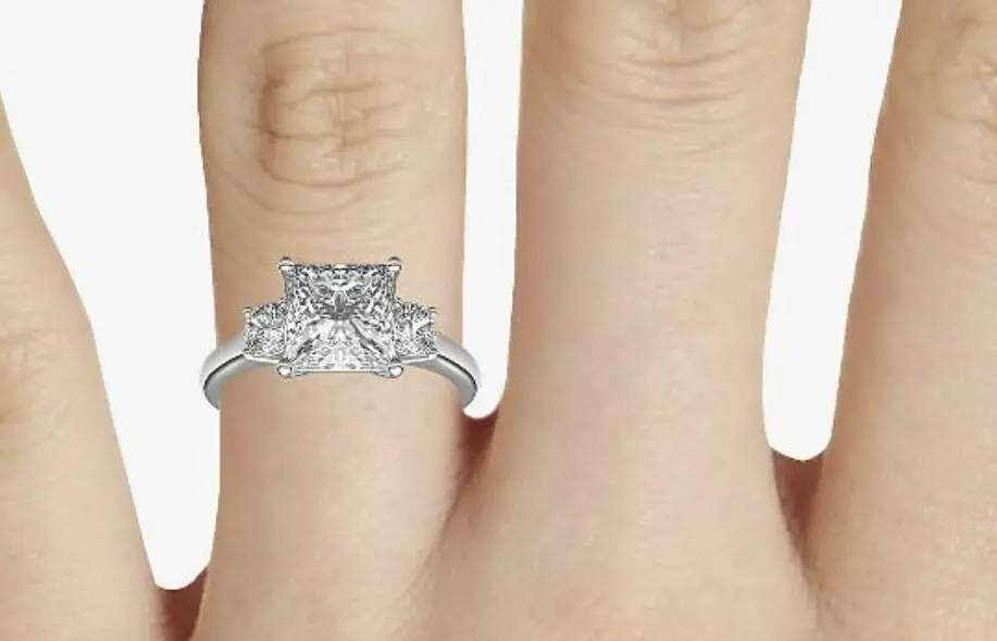 Princess Cut vs. Round Cut Diamonds: A Head-to-Head Comparison
