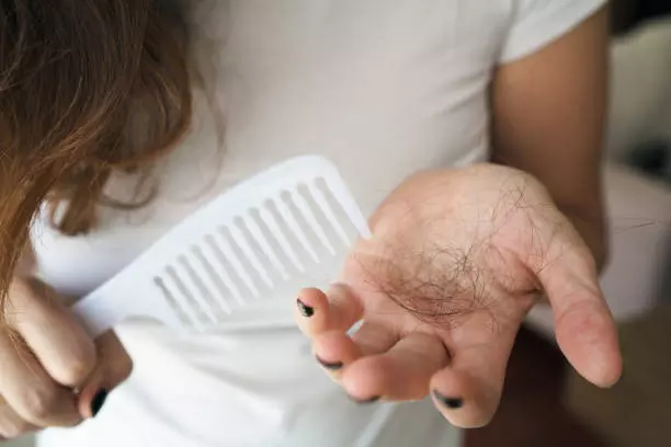 How Advanced Hair Restoration Treatments Help Reverse Hair Thinning:
