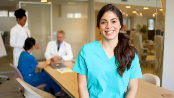 Choosing Durable Medical Scrubs for Everyday Wear