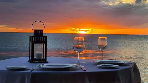 5 Things to Expect on a Lahaina Sunset Dinner Cruise