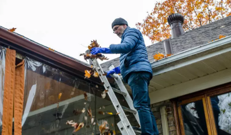 Gutter Cleaning in Sandhurst: Keep Your Home Safe and Clean