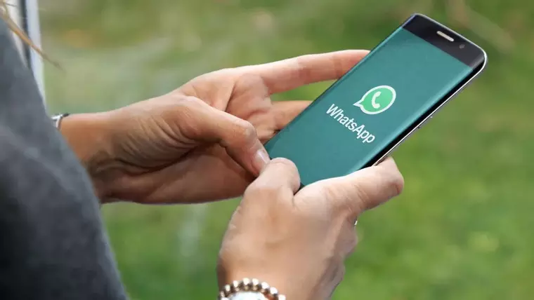 How WhatsApp Clone Apps Help Organizations Communicate More Efficiently