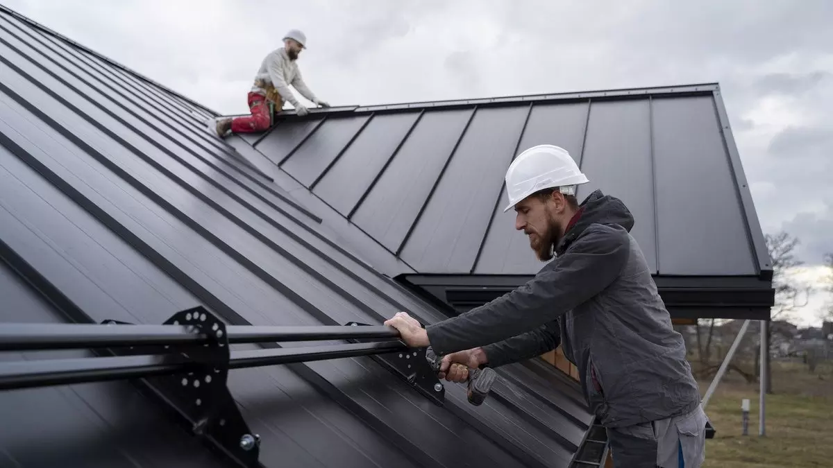 Metal Roofing Calgary Alberta | Strong, Stylish & Energy-Efficient Roofs by Crystal Pro