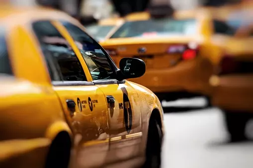 Want a Smooth and Stress-Free Ride? Here’s How a Chelsea Taxi Can Help