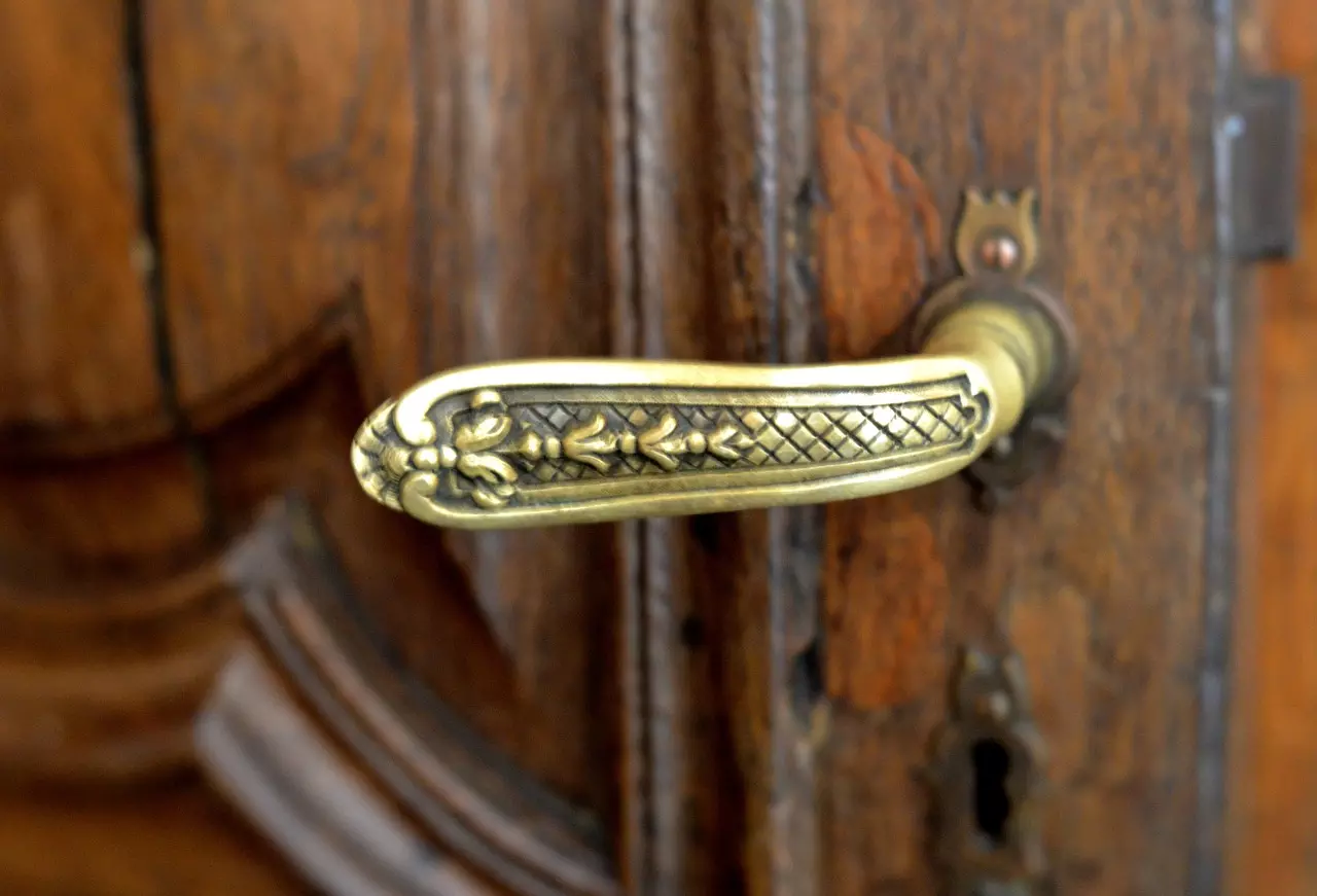 Top 5 Door Handle Trends for 2025: Find Yours at Handles4u