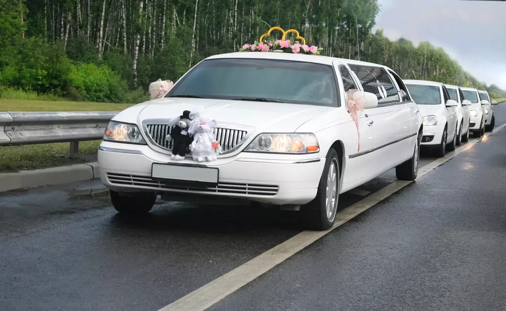 Luxury Wedding Limo Service Boston MA | VIP Wedding Limousine Rental