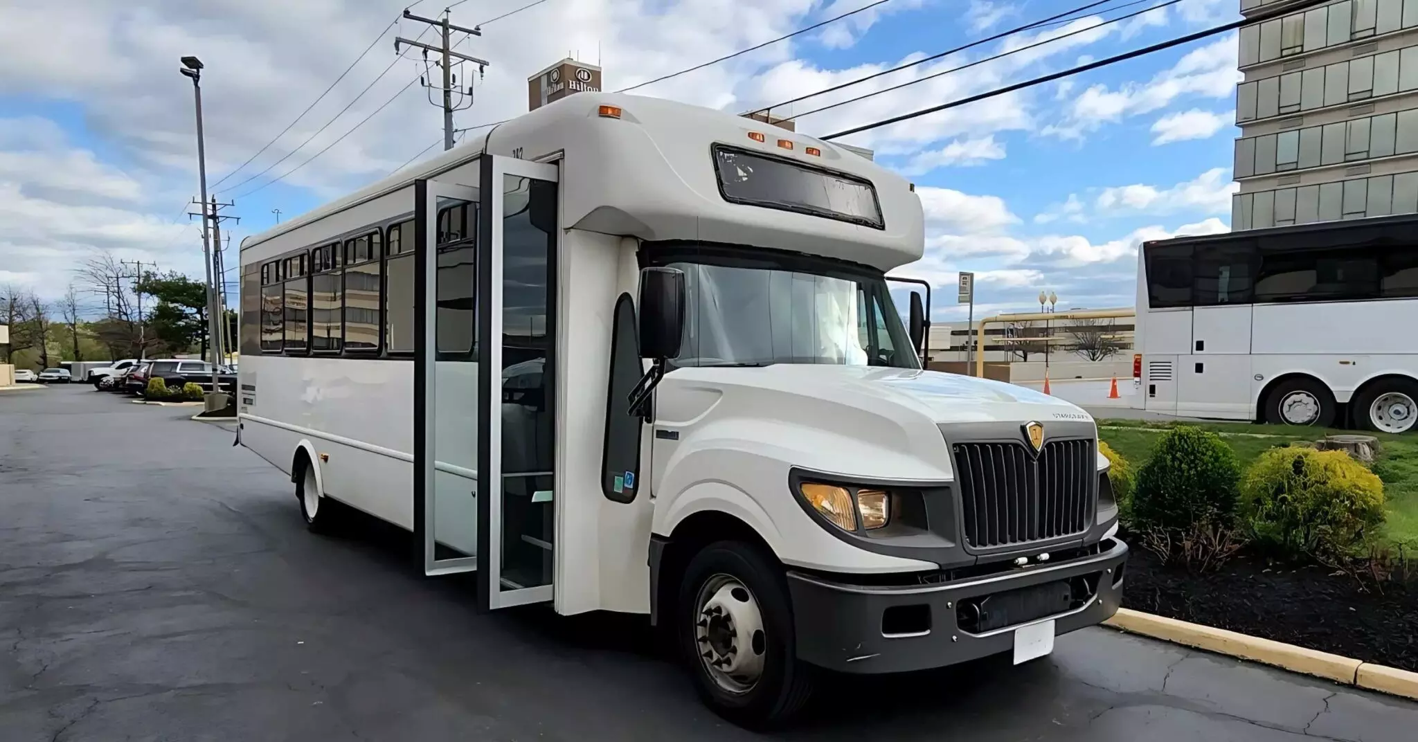 What’s Included in a Luxury Mini Bus Rental in Dallas?